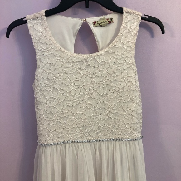 Girl’s Dress - Picture 4 of 5